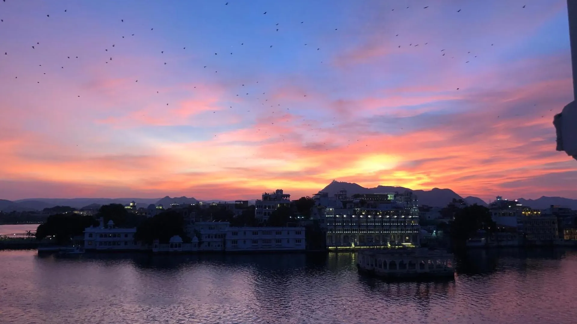 Sheeshmahal By Oladar Hotel Udaipur