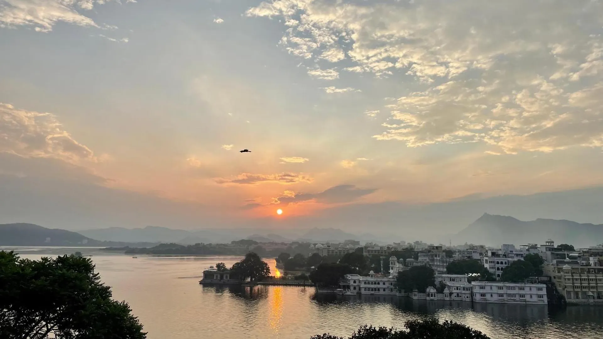 Sheeshmahal By Oladar Hotel Udaipur India