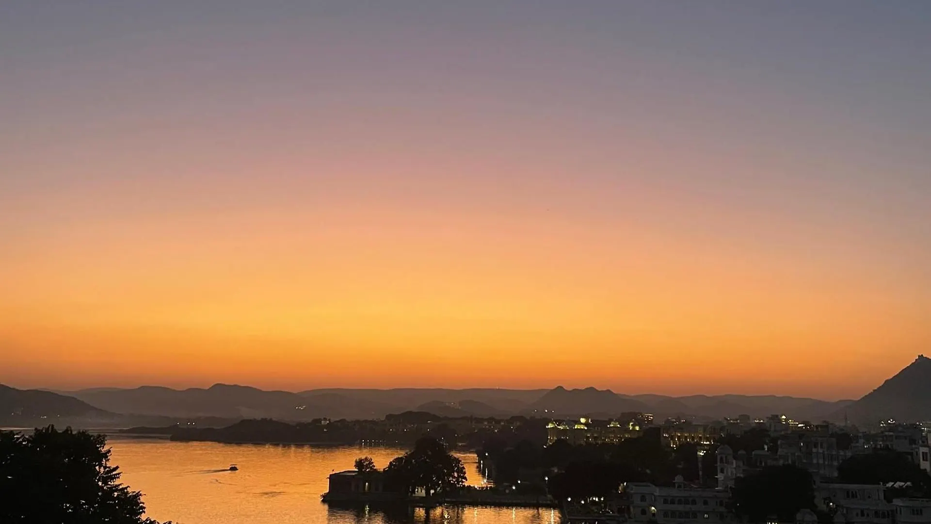 Sheeshmahal By Oladar Hotel Udaipur 3*,  India